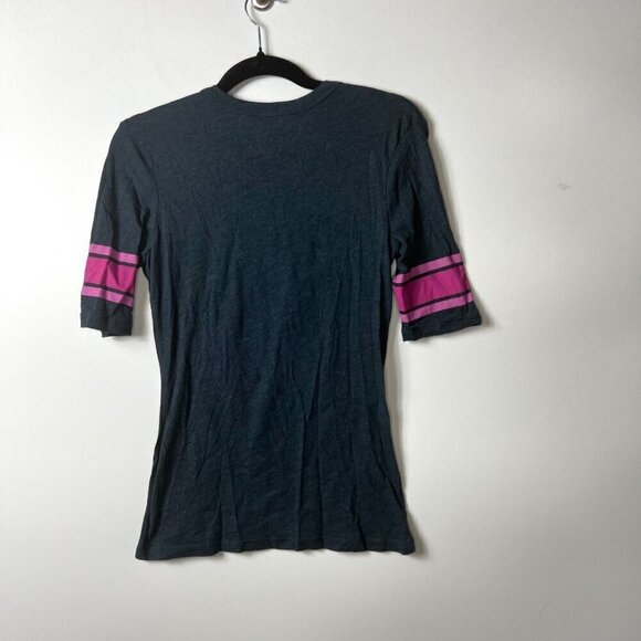 Walt Disney world character 3/4 sleeve t-shirt women’s size medium - Picture 6 of 7